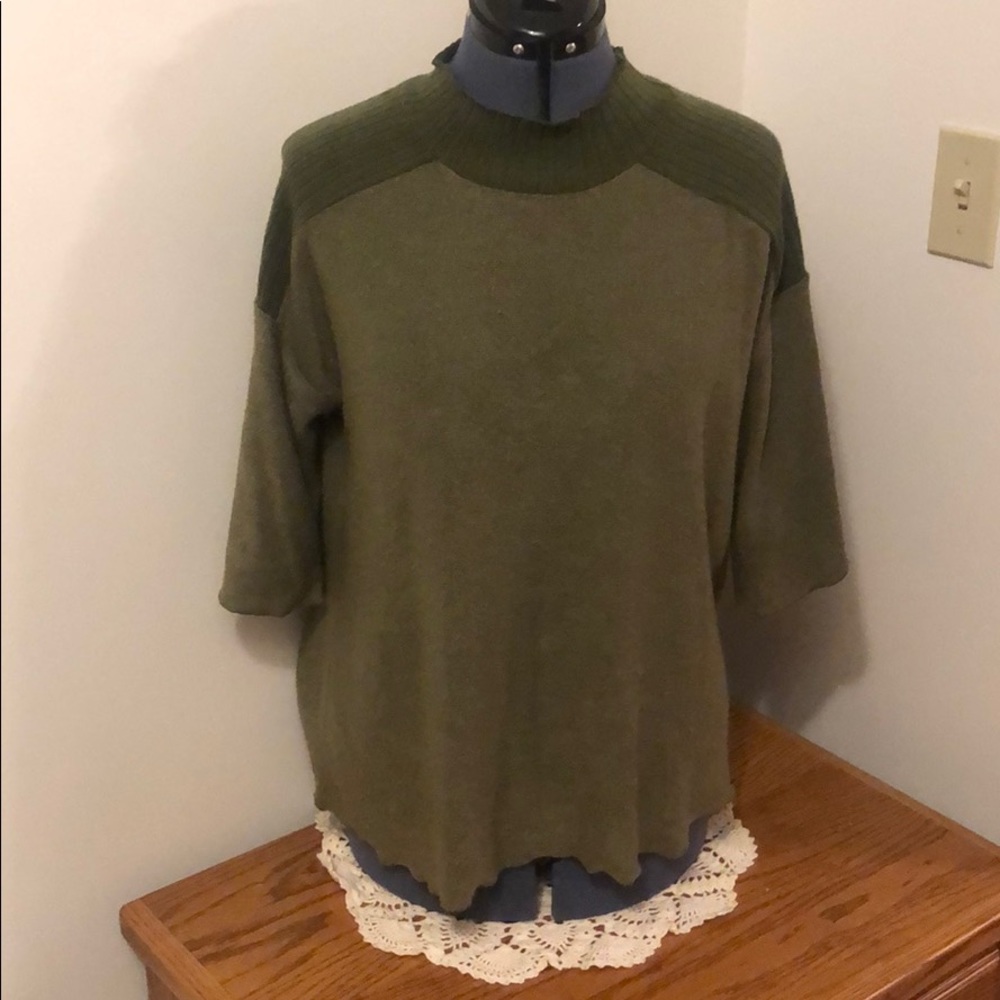 BKE Oversized sweater tee with shoulder detail
